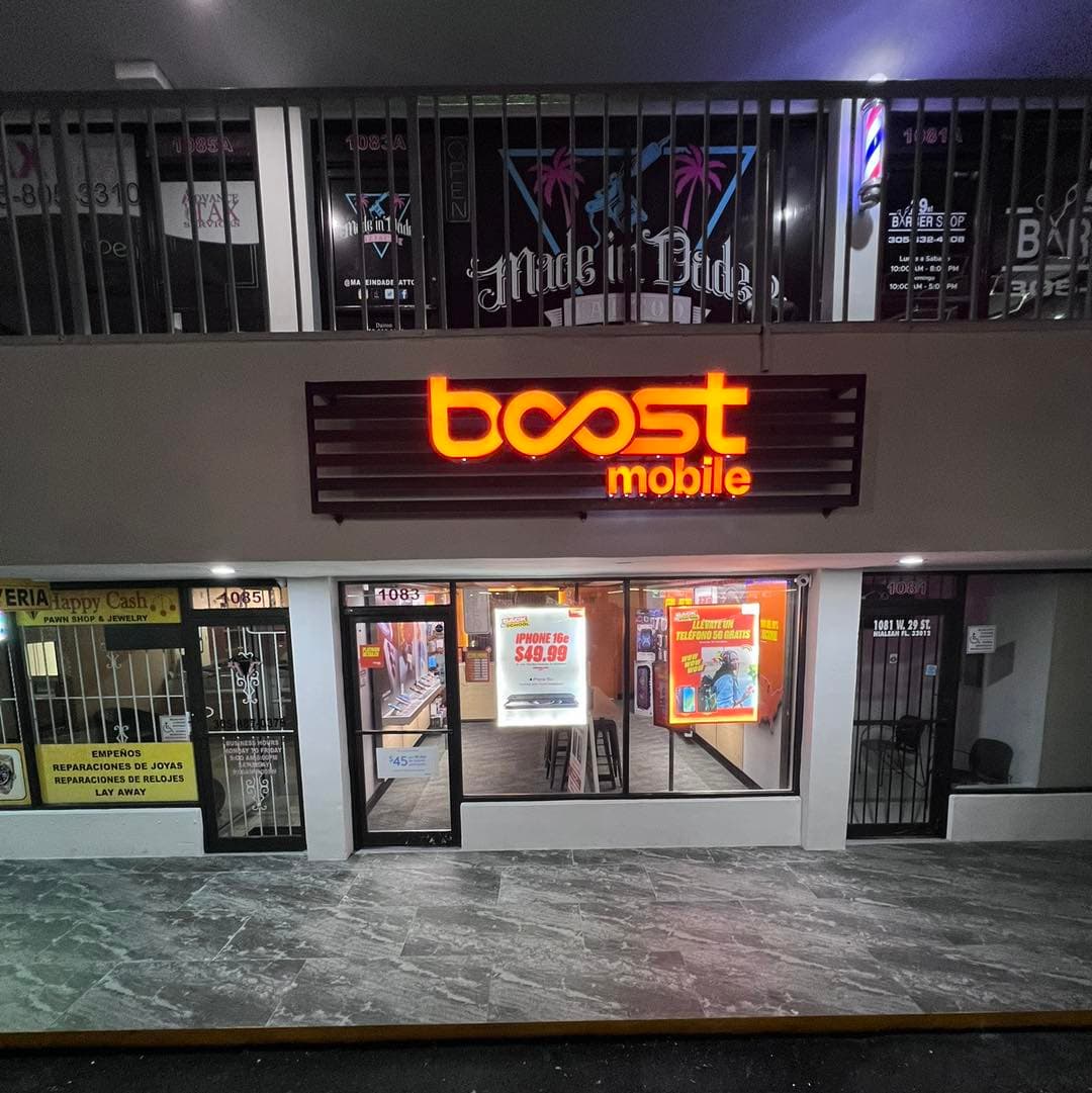 Storefronts that stop people
